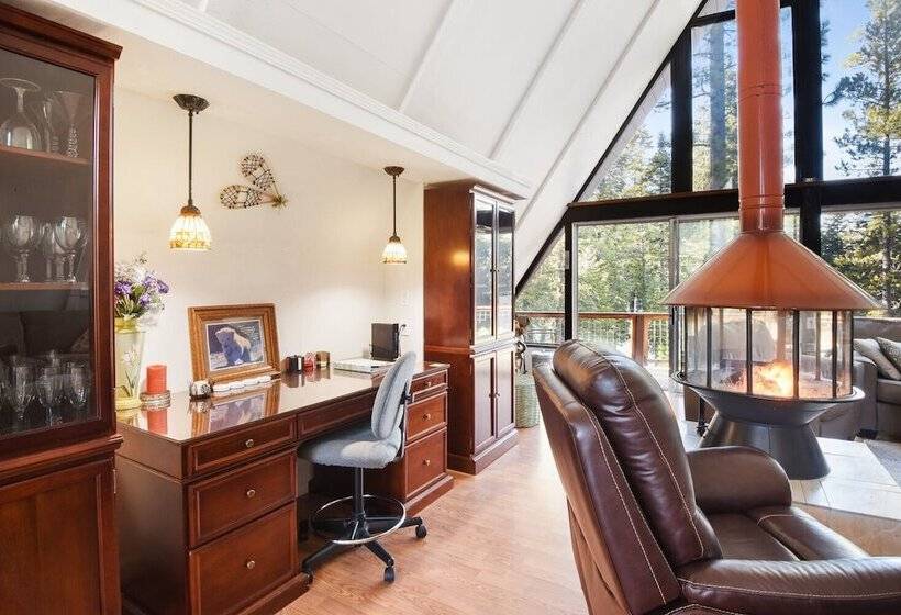 Woodside Hideout Hop Away From Activities