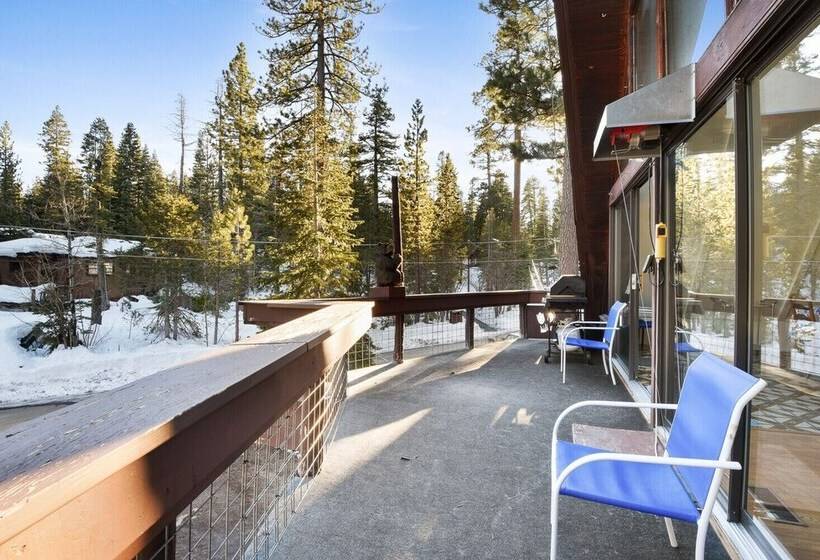 Woodside Hideout Hop Away From Activities