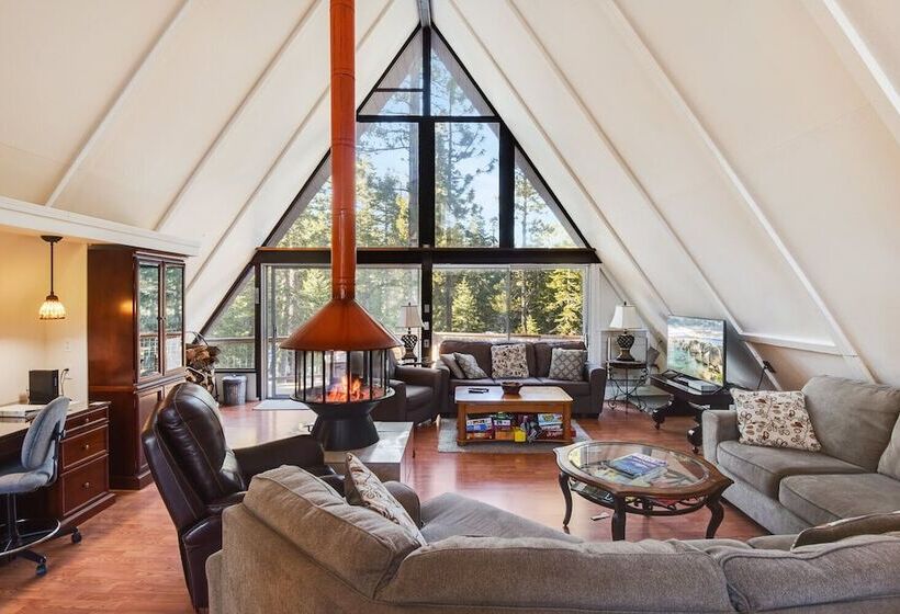 Woodside Hideout Hop Away From Activities