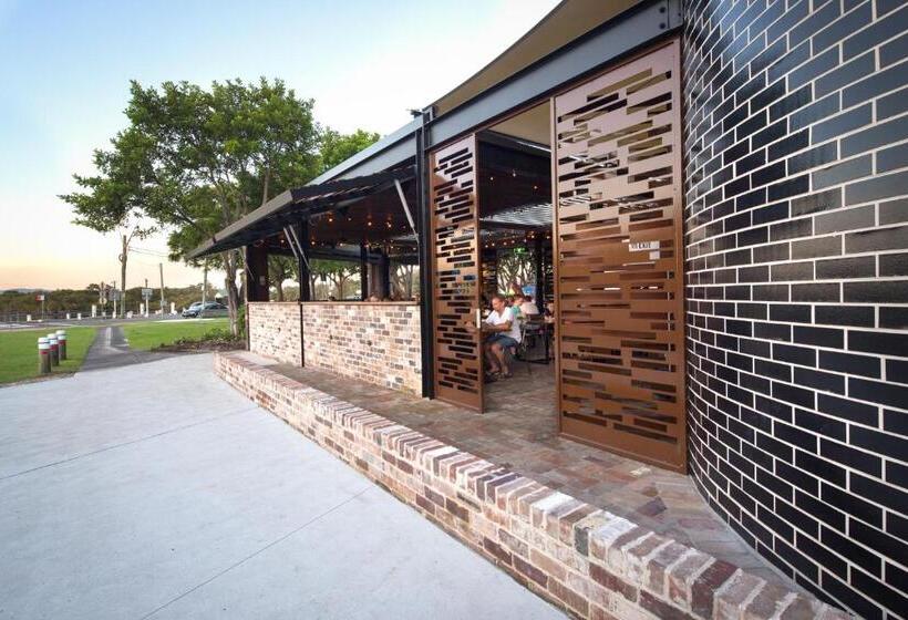 Bayview Hotel Woy Woy