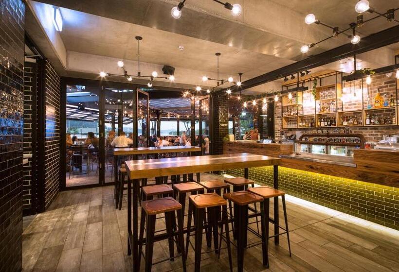 Bayview Hotel Woy Woy