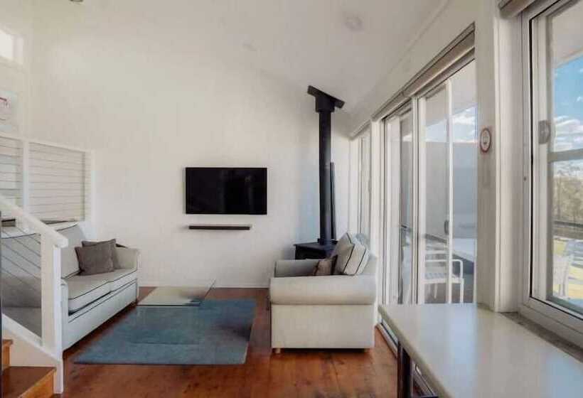 צימר Wine Country Villas