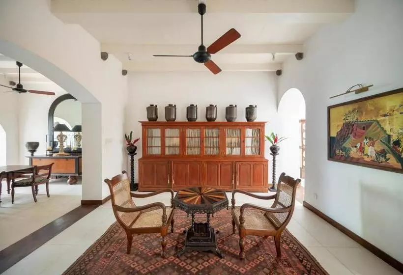 호텔 42 Lighthouse Street