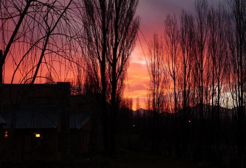 Hotel Cabañas Monte Coiron