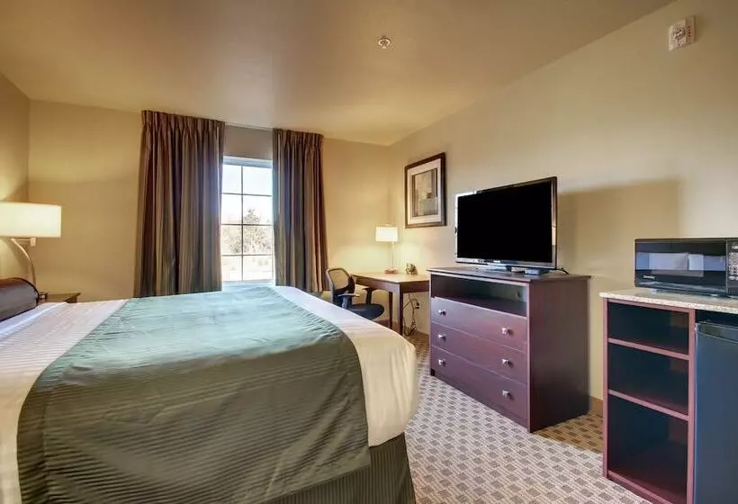 Cobblestone Hotel & Suites Charlestown