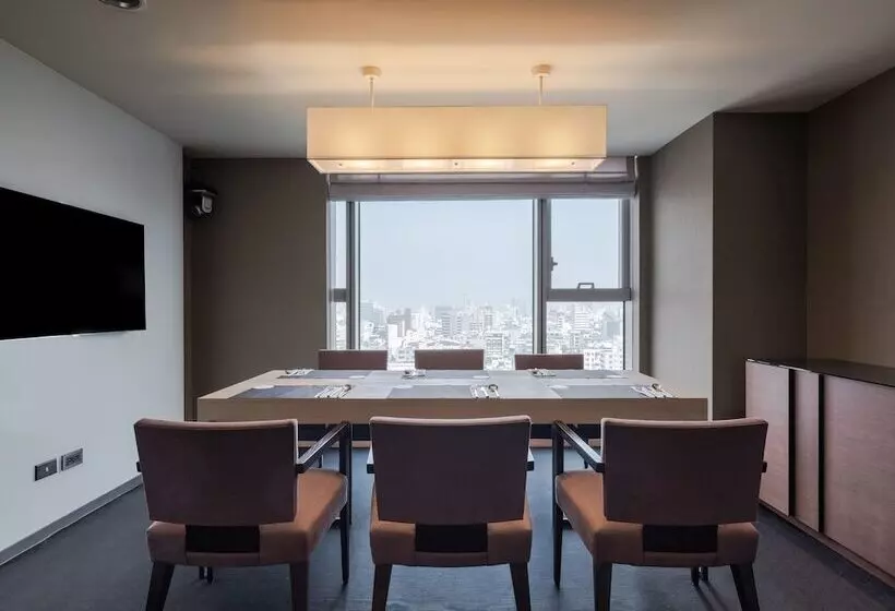 هتل Cozzi Ximen Tainan