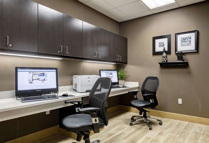 호텔 Hampton Inn Poplar Bluff