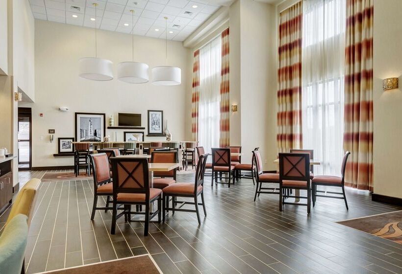 호텔 Hampton Inn Poplar Bluff