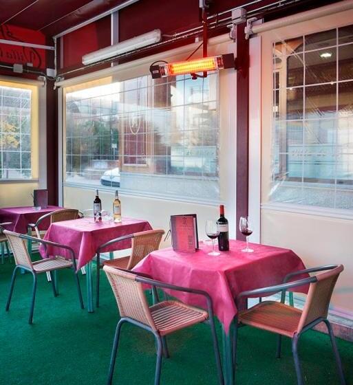 ホテル Hostal Villa De Ajalvir