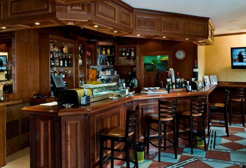 ホテル Hostal Villa De Ajalvir