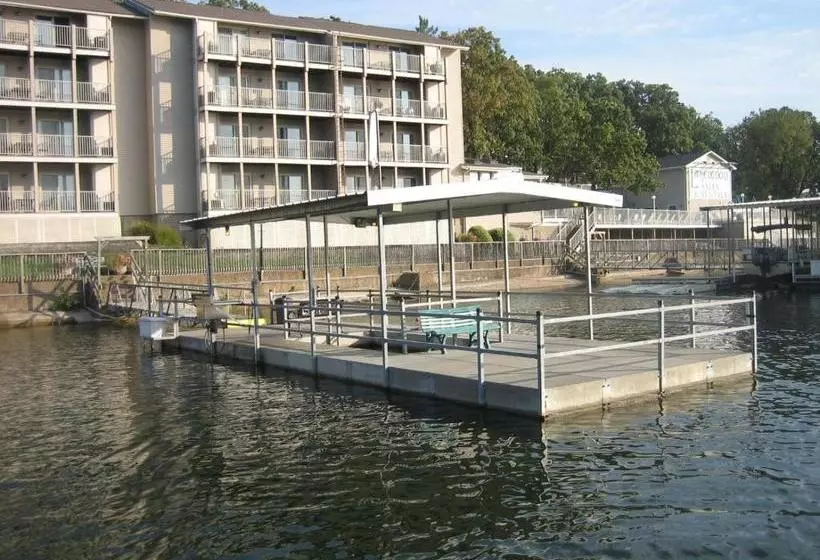 Отель Lakewood Resort