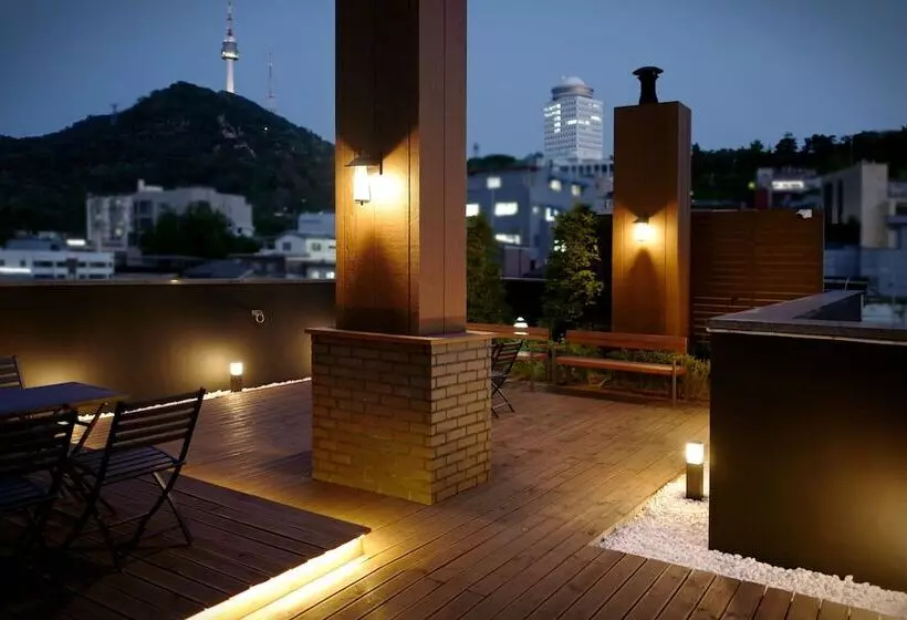 בית מלון כפרי Lumia Myeongdong