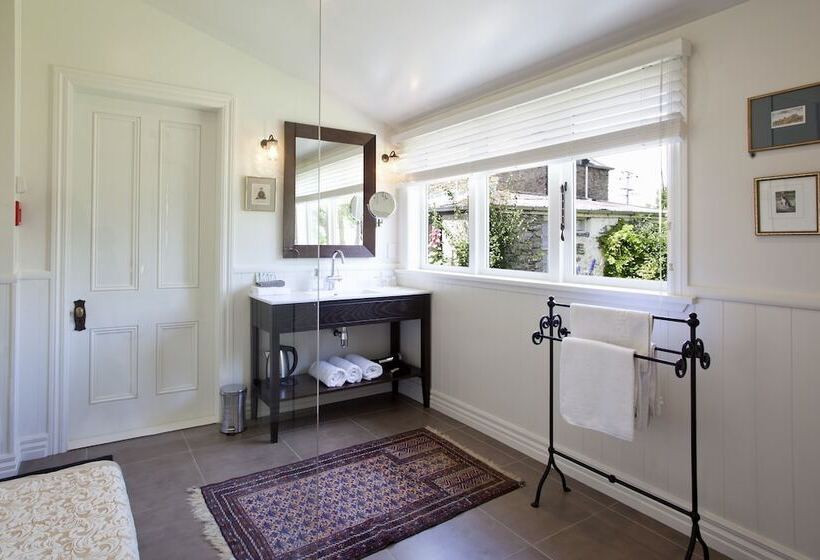 Hotel Olivers Central Otago