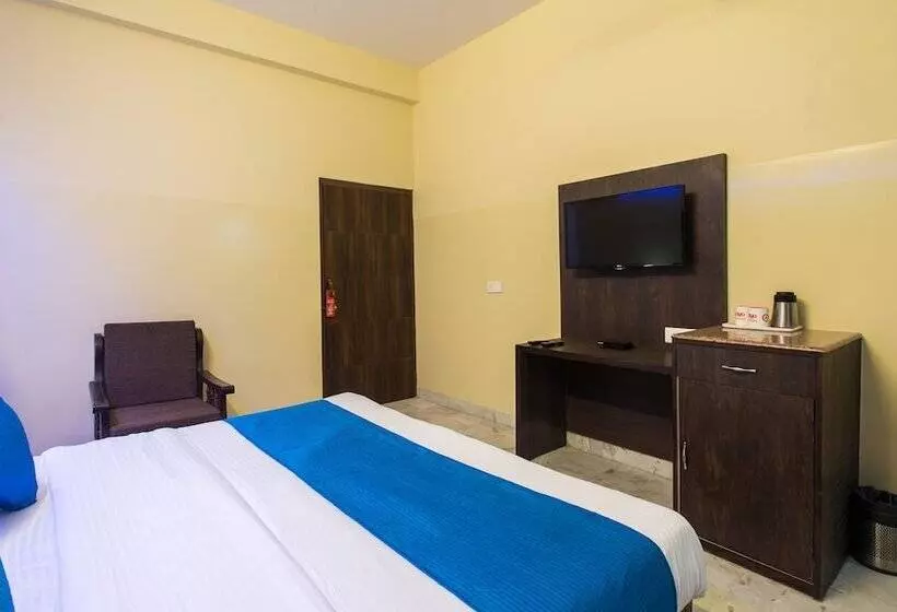Hotel Oyo Rooms Bani Park Kabir Marg