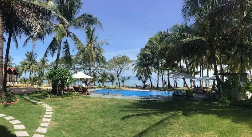 ホテル Peppercorn Beach