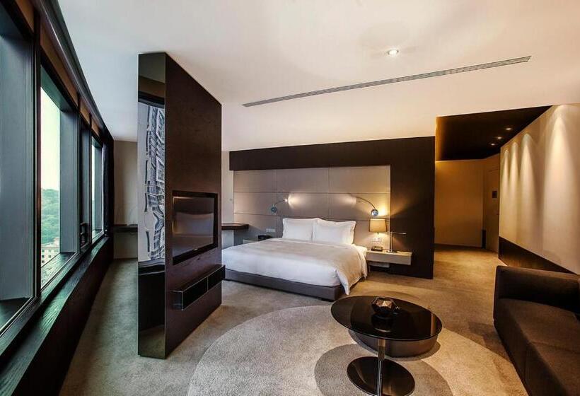 Отель Shenzhen O