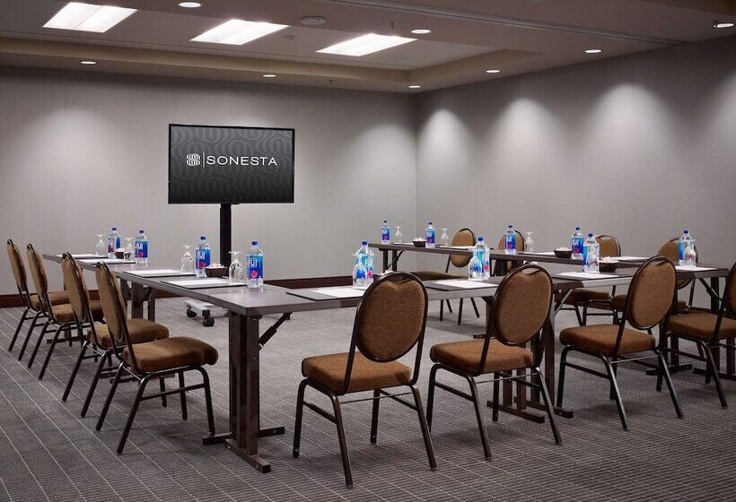 Отель Sonesta Bee Cave Austin Hill Country