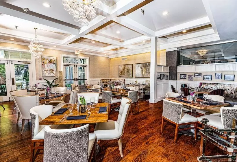 호텔 The Inn At The Crossroads