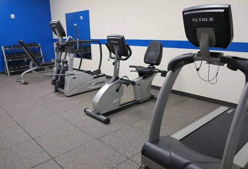 Отель The Inn At The Crossroads