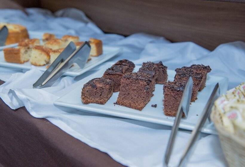 בית מלון כפרי Villa Iguaçu Palace