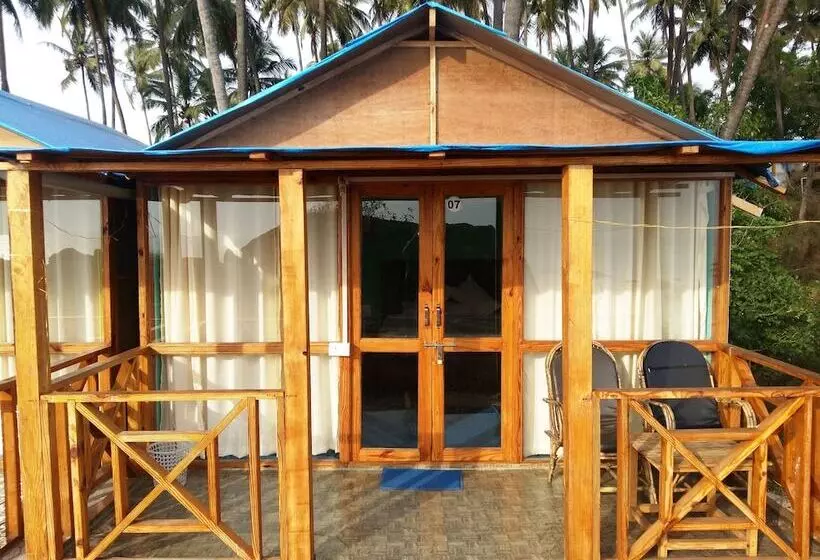 Neptune Point Hill Cottages