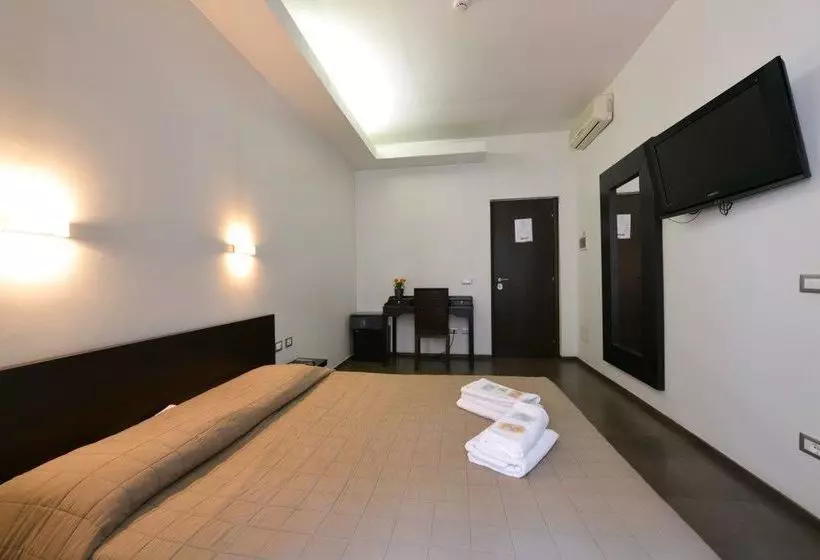 اقامتگاه Alle Porte Del Colosseo