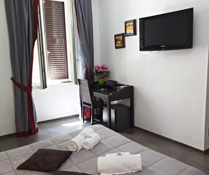 اقامتگاه Alle Porte Del Colosseo