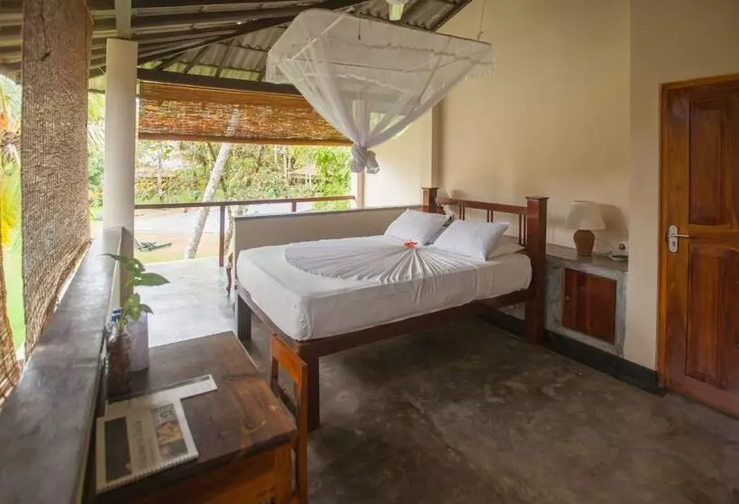 Resort Talalla Retreat