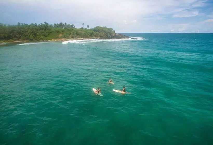 Resort Talalla Retreat