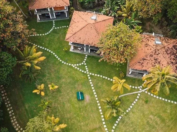 Resort Talalla Retreat