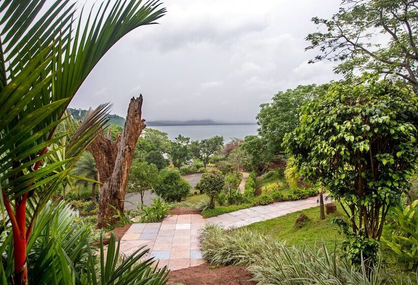 Stone Water Eco Resort