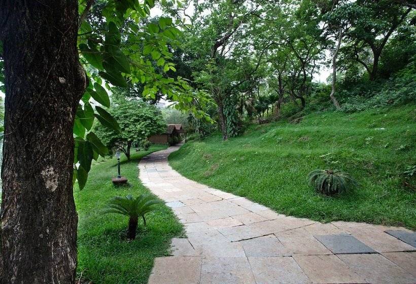 Stone Water Eco Resort