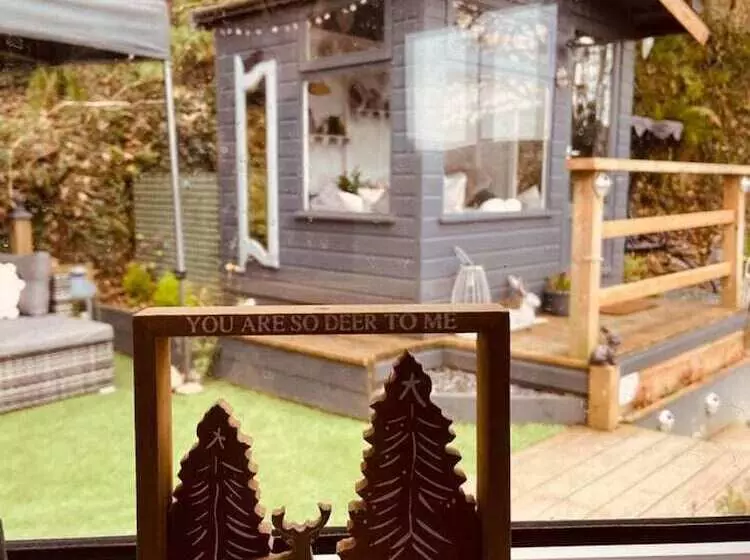 A Beautiful, Unique Lodge, Made For Two