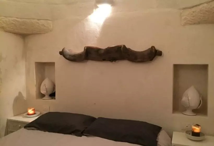 Aamiaismajoitus (B&B) Feudi Mandolivo