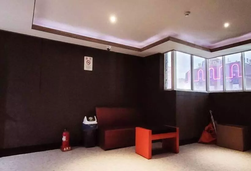 Boryeong Paradise Pension Motel