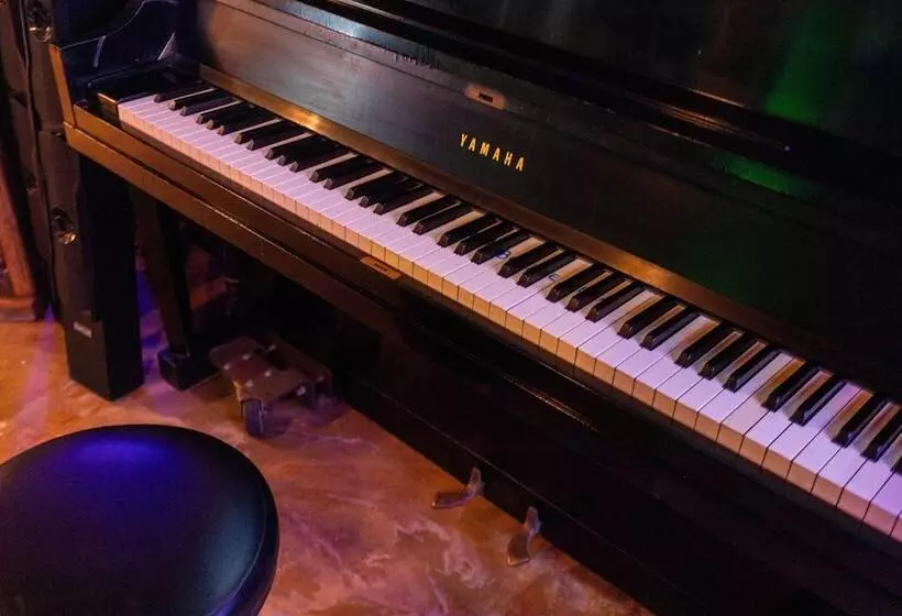 Canary Nungwi Hotel & Spa