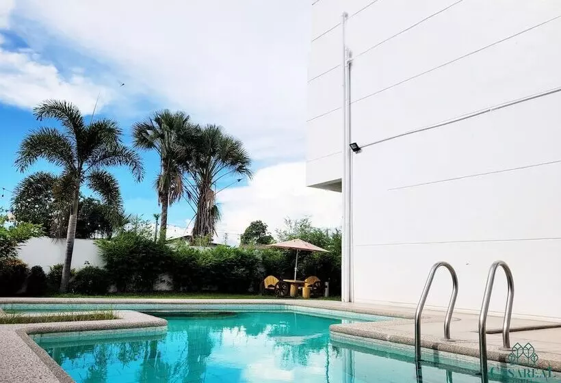 Casaroyal Hotel Powered By Cocotel