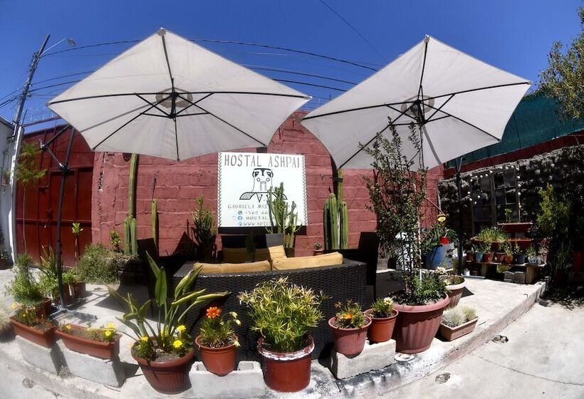 Hostal Ashpai