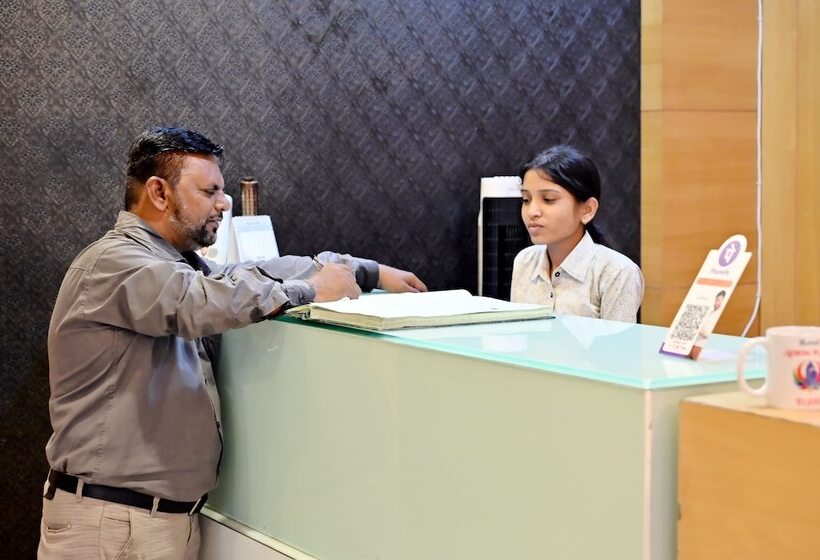 בית מלון כפרי Aeron Plaza