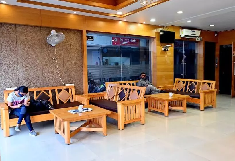 Hotelli Aeron Plaza