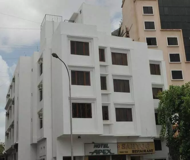 هتل Apex Surat