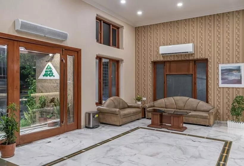 هتل Apex Surat