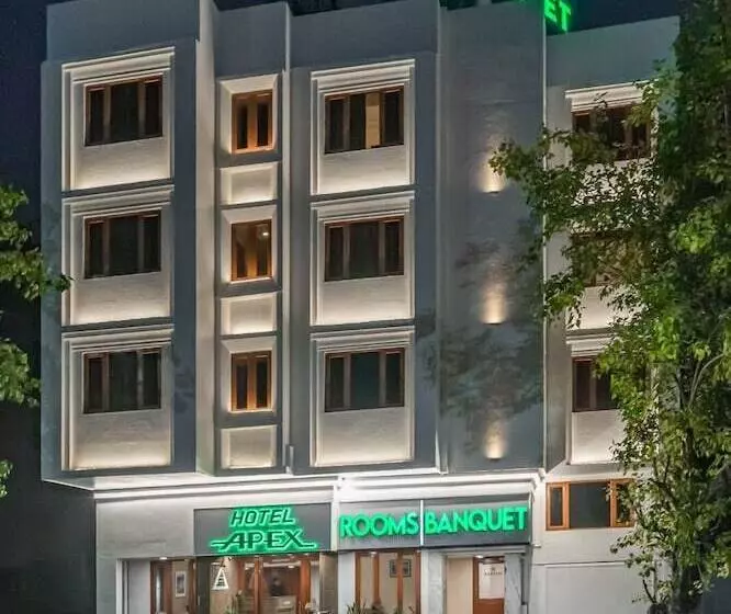 هتل Apex Surat