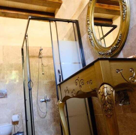 هتل Lavinia Cappadocia Cave