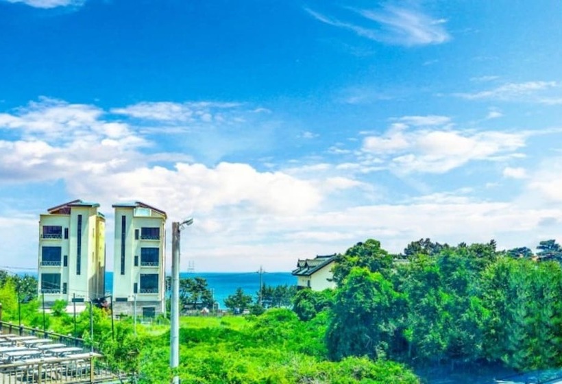 Hotel Gangneung Richmoon Pension
