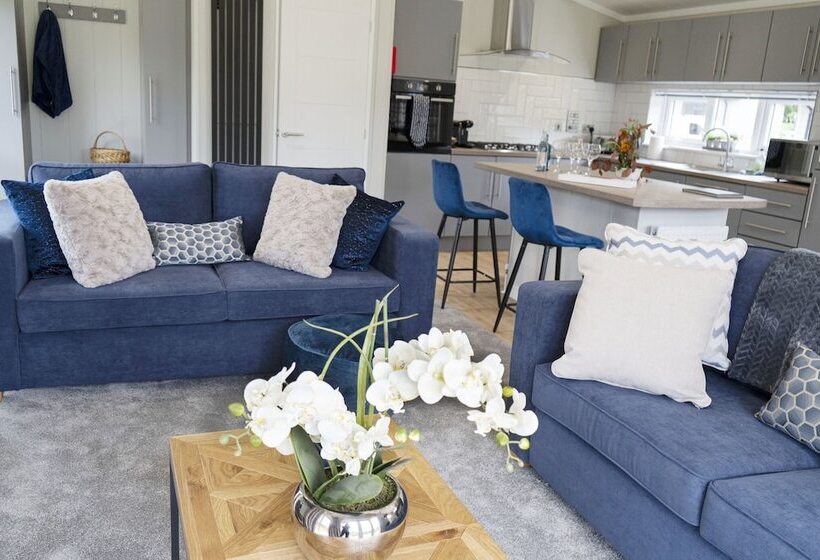 酒店 Hollicarrs Kingfisher Lodge