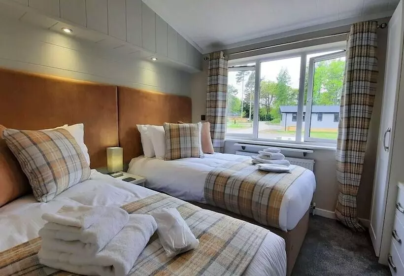 Hotelli Hollicarrs   Kingfisher Lodge