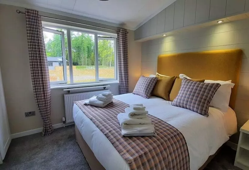 Hotelli Hollicarrs   Kingfisher Lodge