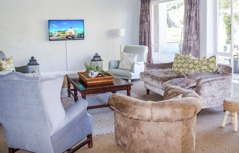 ホテル Katberg Mountain Resort &