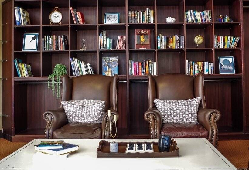 ホテル Katberg Mountain Resort &